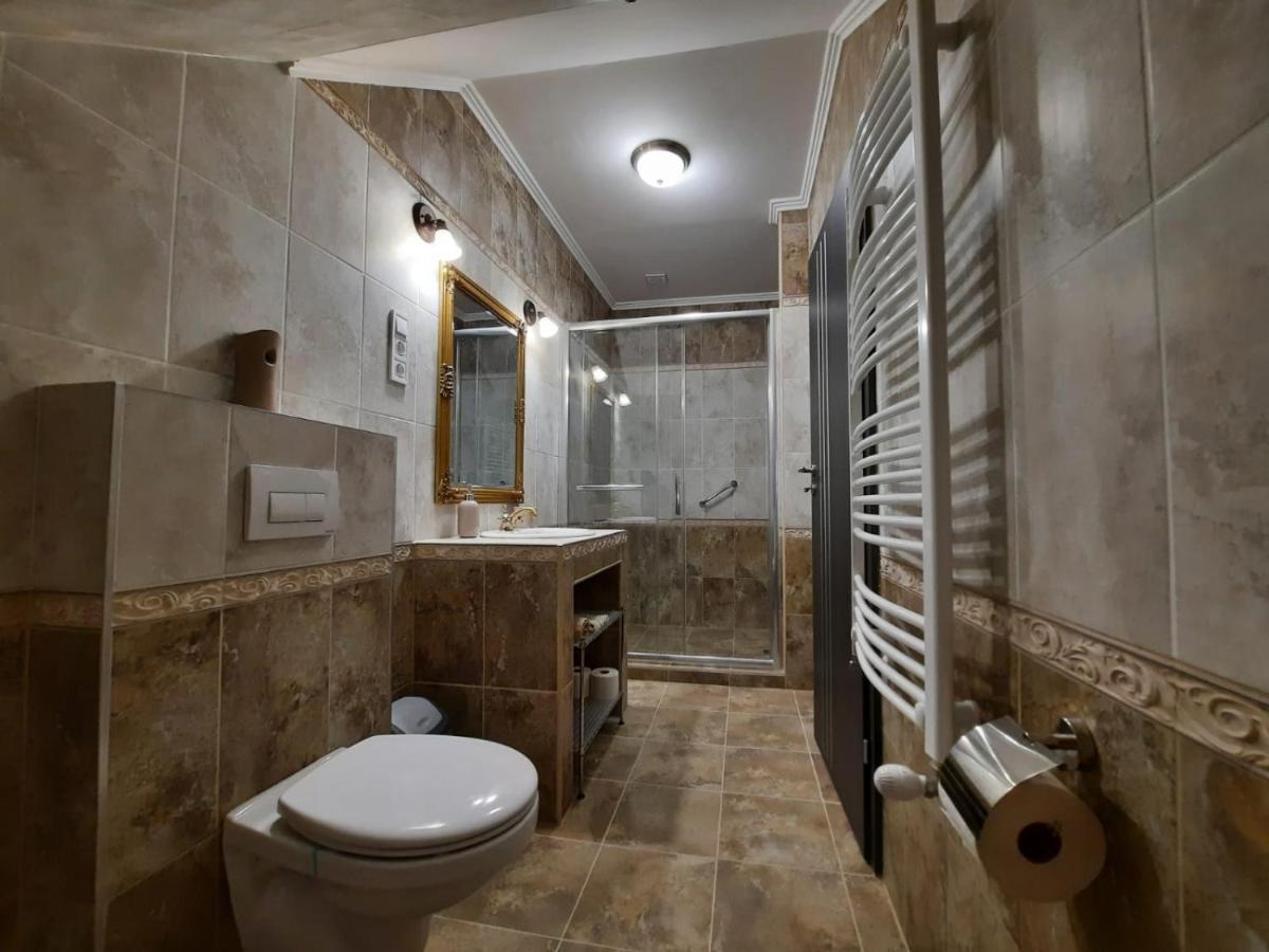 Bed and Breakfast Borostyan Panzio Debrecen Exterior foto