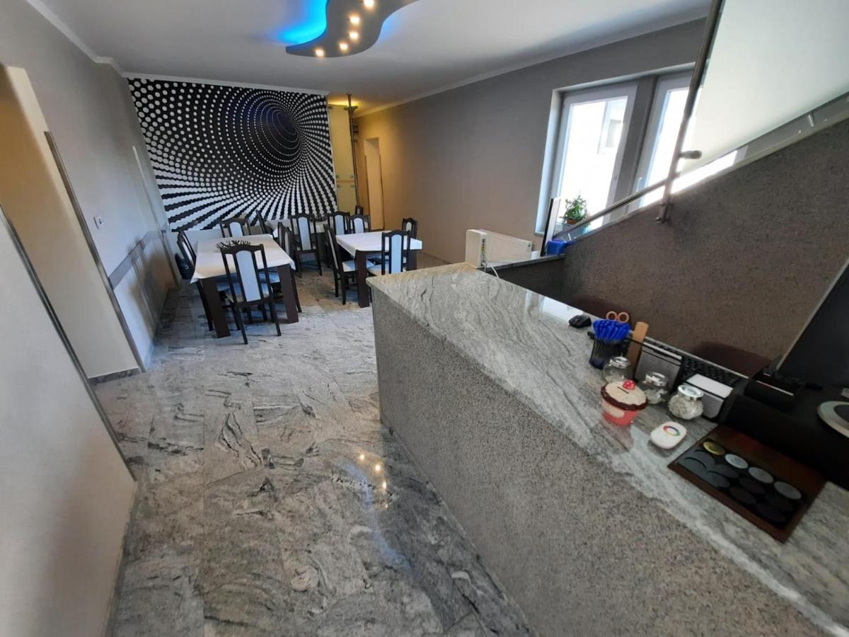 Bed and Breakfast Borostyan Panzio Debrecen Exterior foto