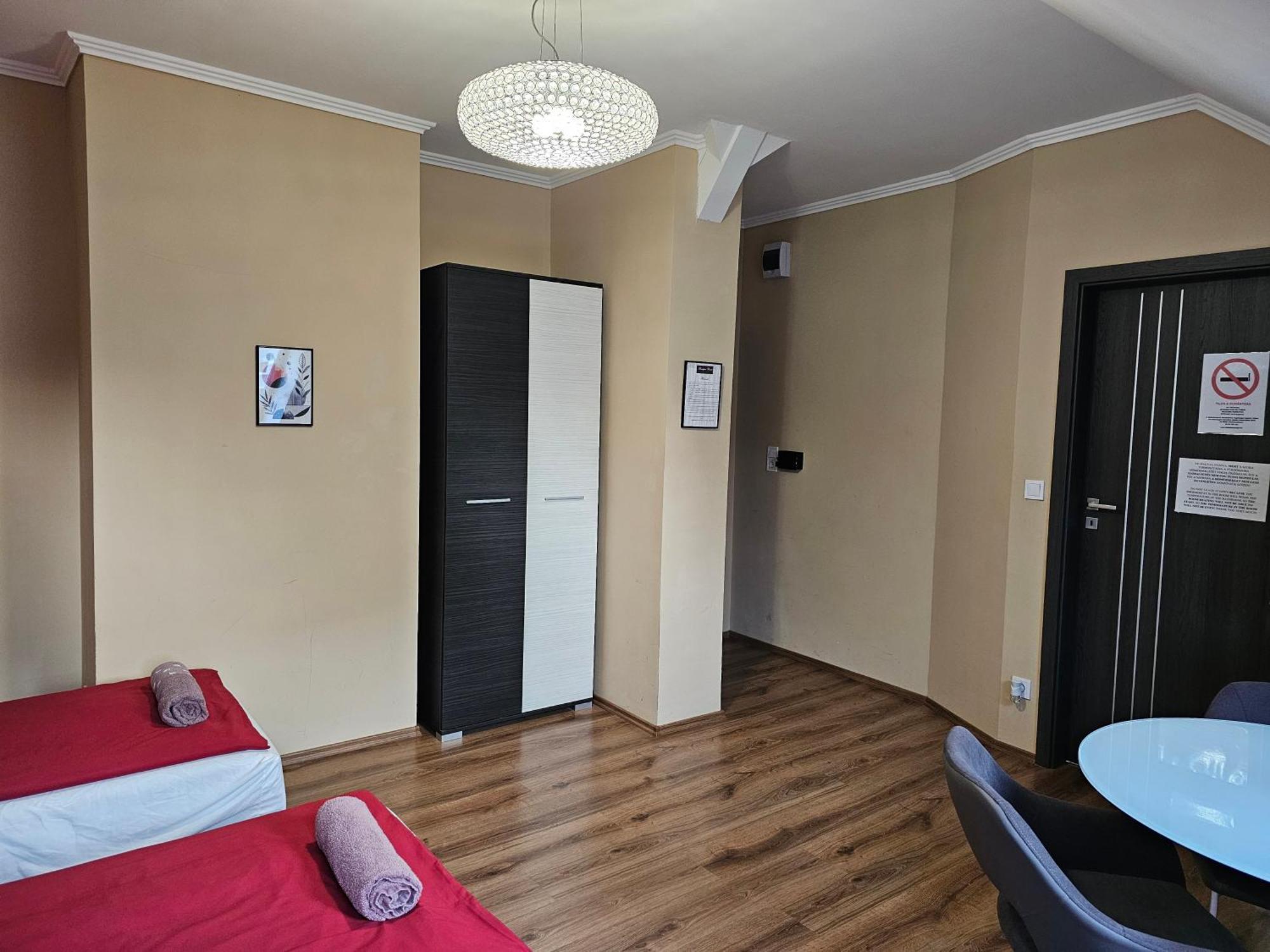 Bed and Breakfast Borostyan Panzio Debrecen Exterior foto